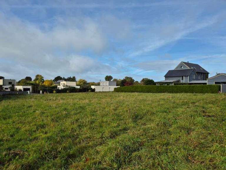 Land Lancieux