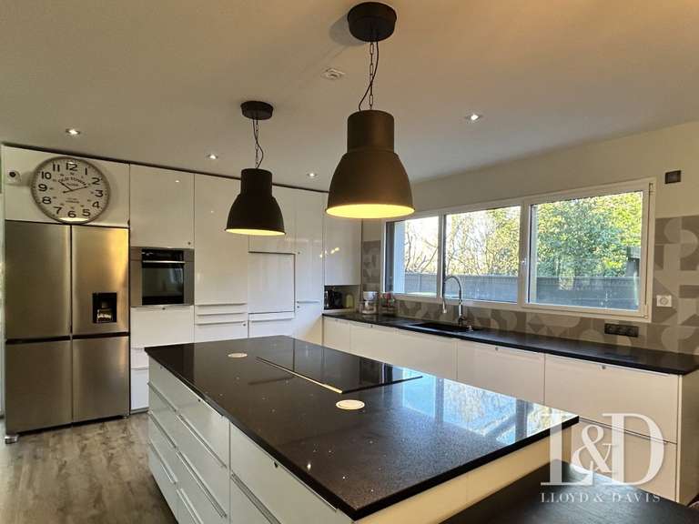 Maison Landerneau - 5 chambres - 279m²