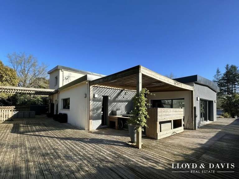 Maison Landerneau - 5 chambres - 279m²