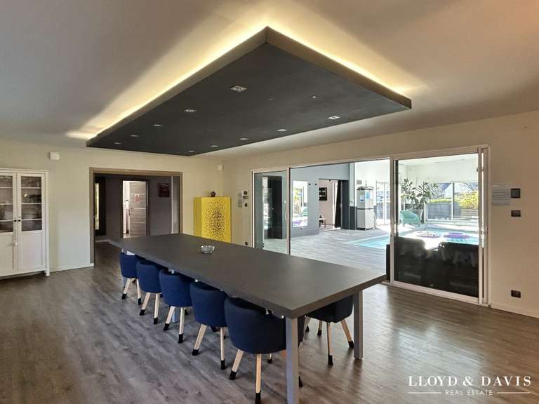 Maison Landerneau - 5 chambres - 279m²