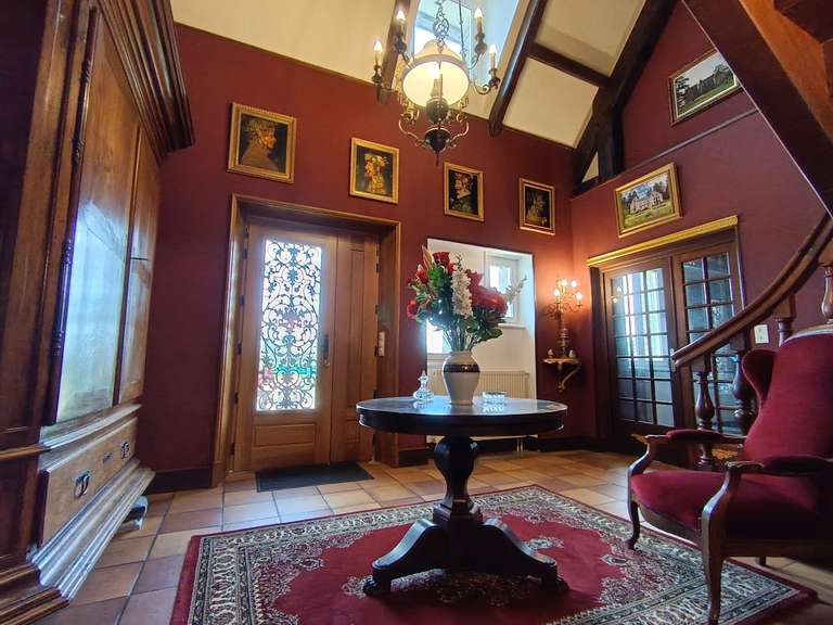 Maison Landivisiau - 6 chambres - 310m²