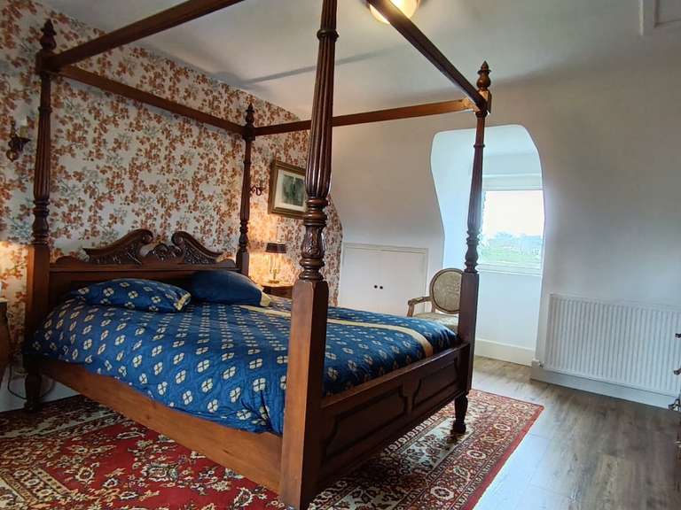 Maison Landivisiau - 6 chambres - 310m²