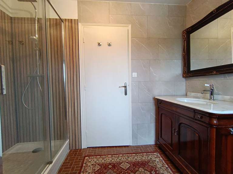 Maison Landivisiau - 6 chambres - 310m²