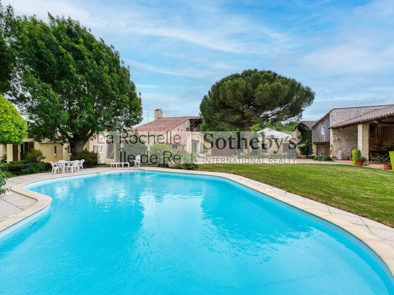 Propriété Landrais - 3 chambres - 319m²