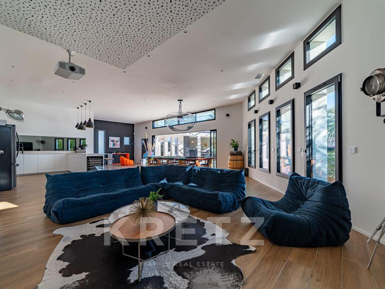 Maison Lansargues - 4 chambres - 220m²