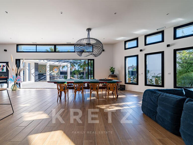 Maison Lansargues - 4 chambres - 220m²