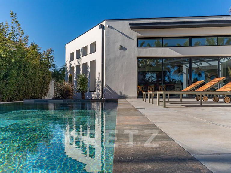 Maison Lansargues - 4 chambres - 220m²