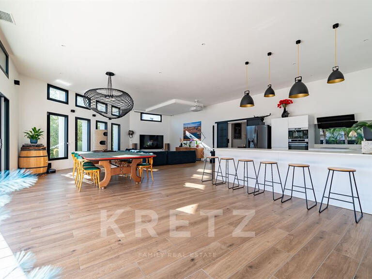 Maison Lansargues - 4 chambres - 220m²