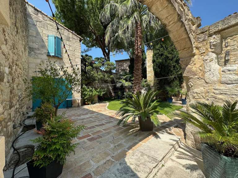 Maison Lansargues - 4 chambres - 210m²