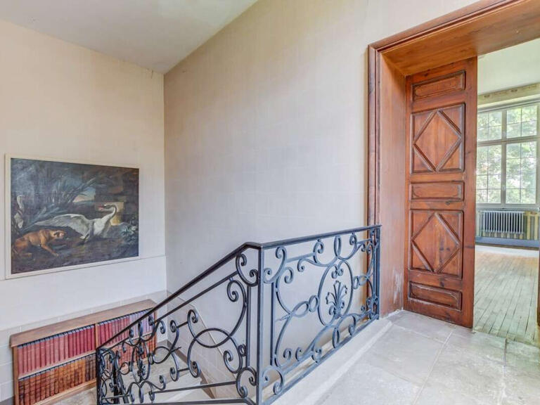 Property Lanta - 8 bedrooms