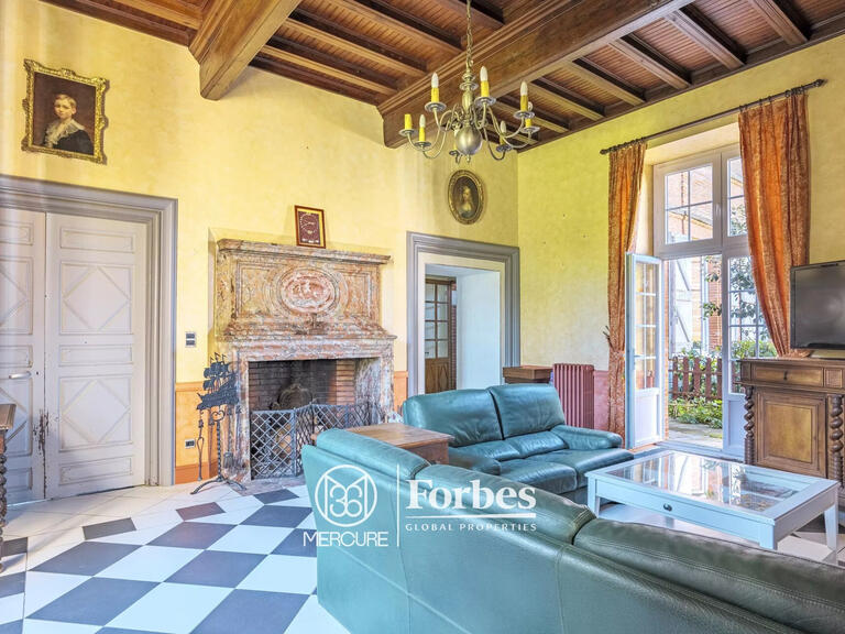 Property Lanta - 8 bedrooms - 575m²