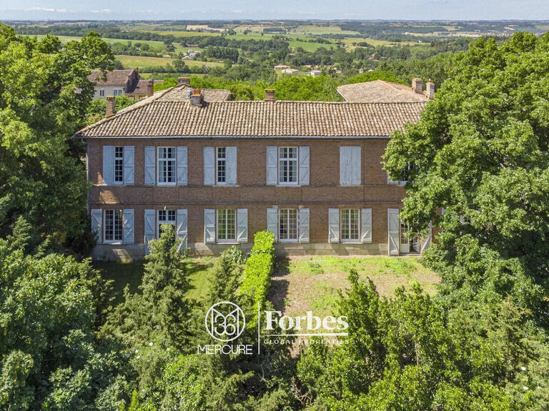 Property Lanta - 8 bedrooms - 575m²