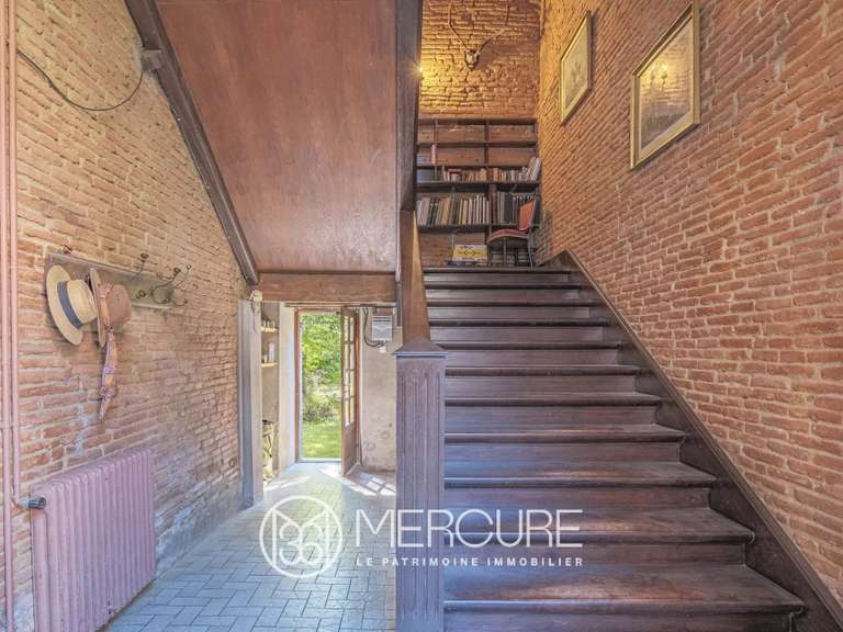 Propriété Lanta - 8 chambres - 575m²