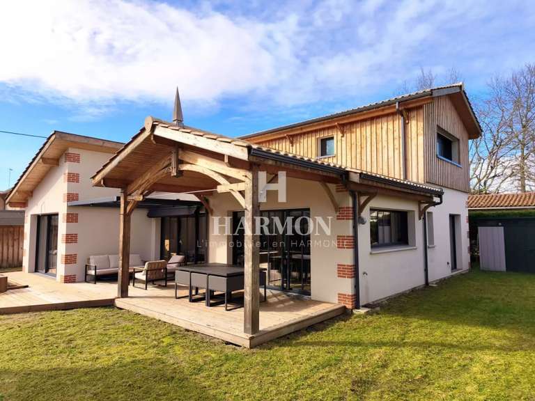 Maison Lanton - 4 chambres - 145m²