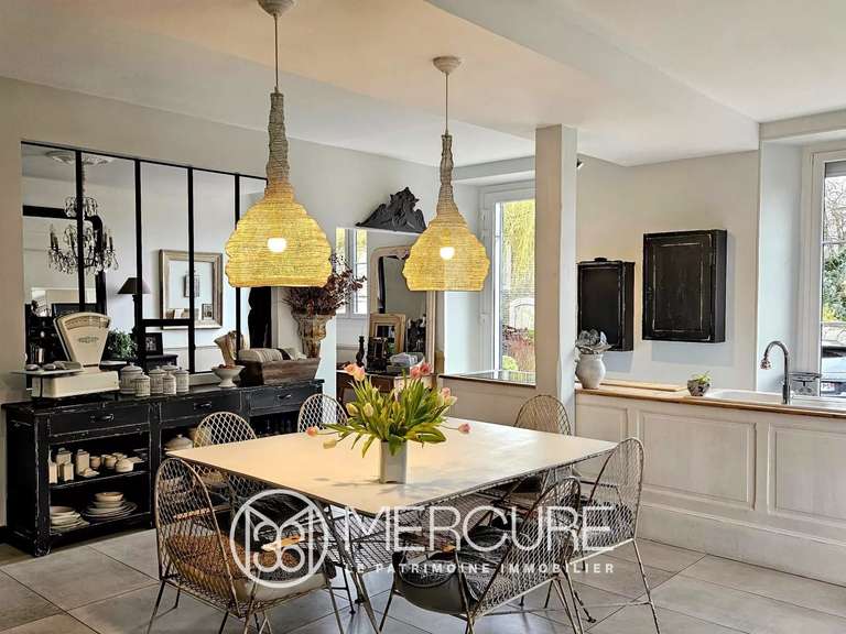 Maison Laon - 4 chambres - 306m²