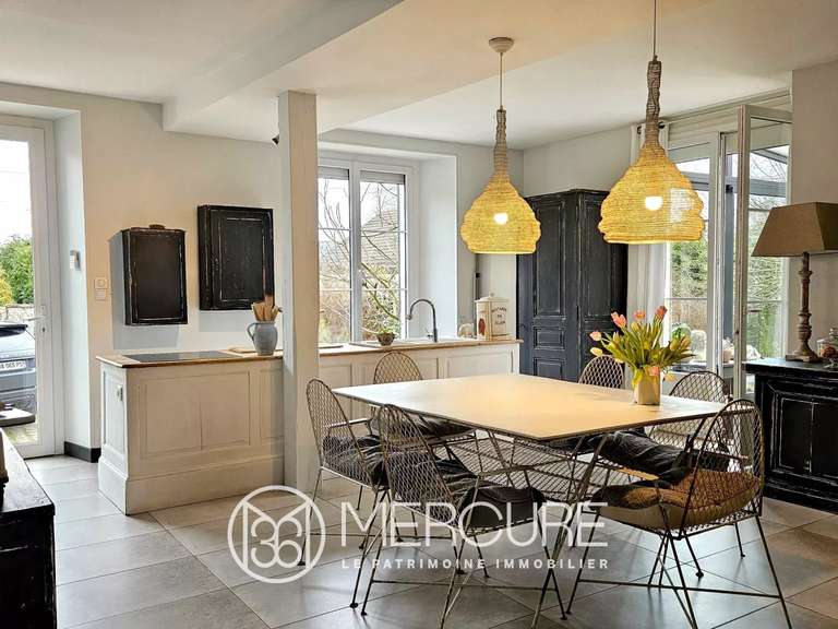 Maison Laon - 4 chambres - 306m²