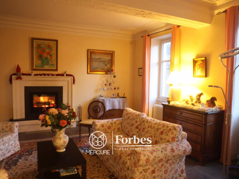 House Lapalisse - 8 bedrooms - 573m²