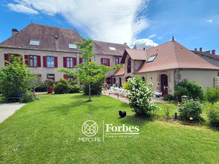 House Lapalisse - 8 bedrooms - 573m²