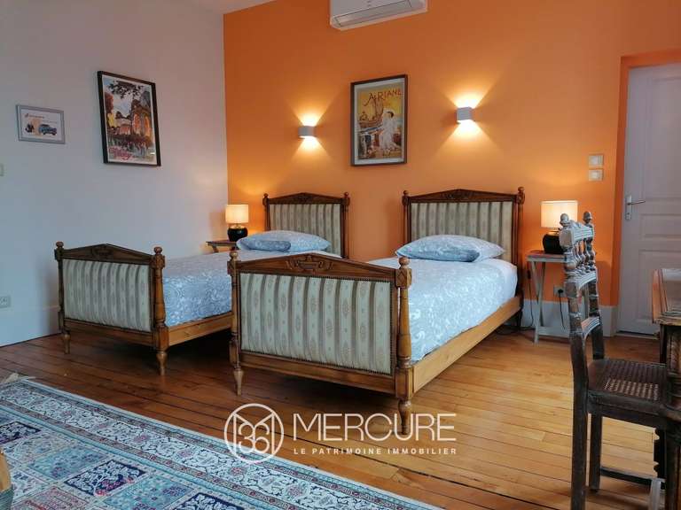 Maison Lapalisse - 8 chambres - 573m²