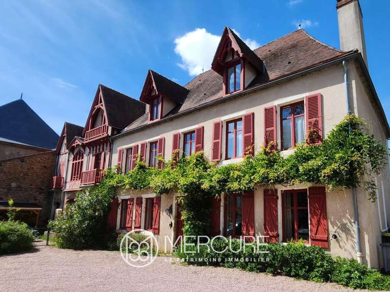 Maison Lapalisse - 8 chambres - 573m²