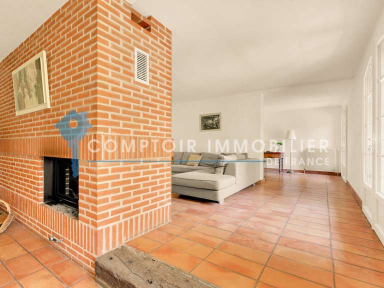 Maison Lapeyrouse-Fossat - 5 chambres - 244m²