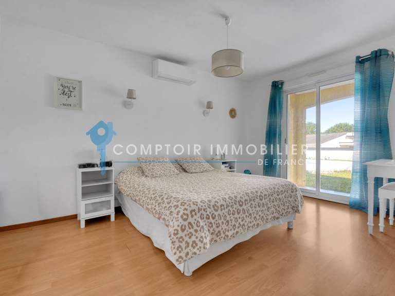 Maison Lapeyrouse-Fossat - 5 chambres - 200m²
