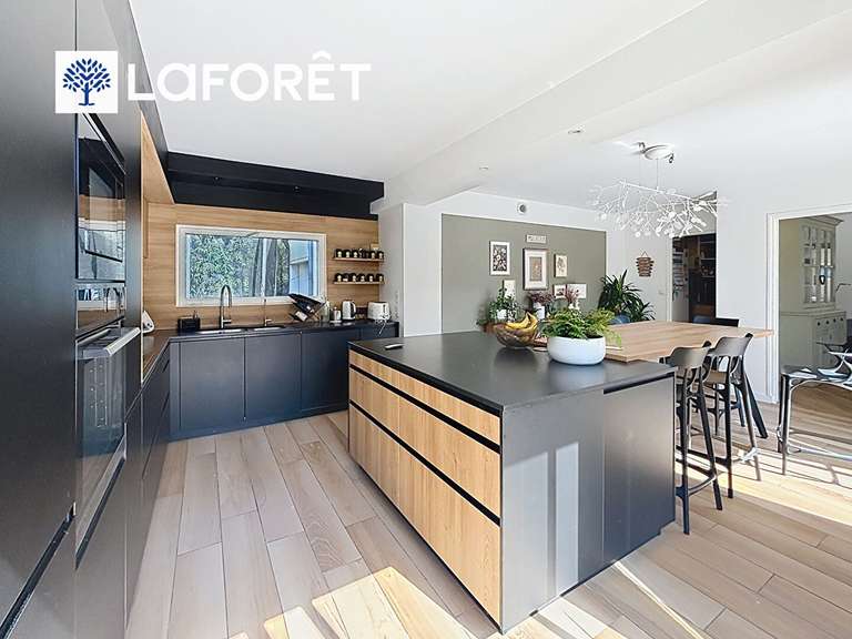 Maison Larmor-Plage - 5 chambres - 190m²