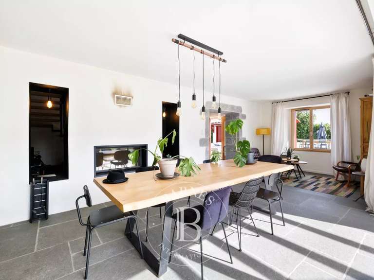 House Larressore - 5 bedrooms - 390m²