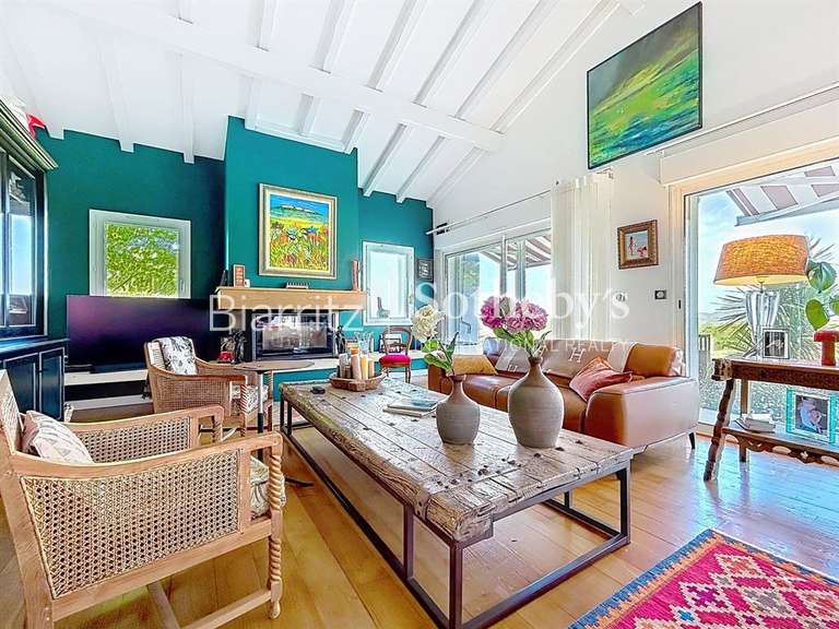 Maison Larressore - 5 chambres - 185m²