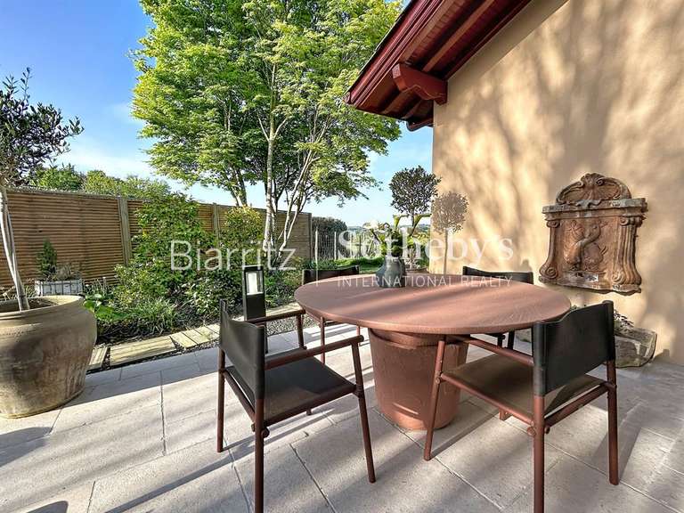 Maison Larressore - 5 chambres - 185m²