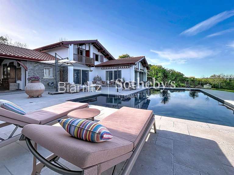 Maison Larressore - 5 chambres - 185m²