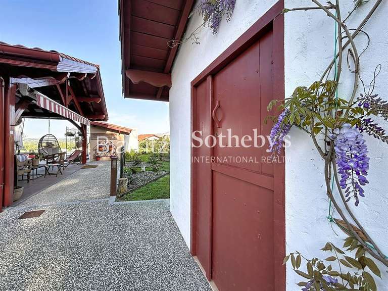 Maison Larressore - 5 chambres - 185m²