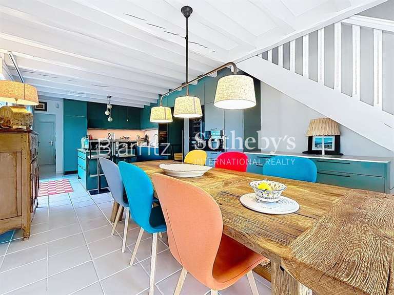 Maison Larressore - 5 chambres - 185m²