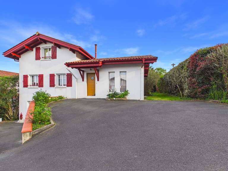 Maison Larressore - 4 chambres - 157m²