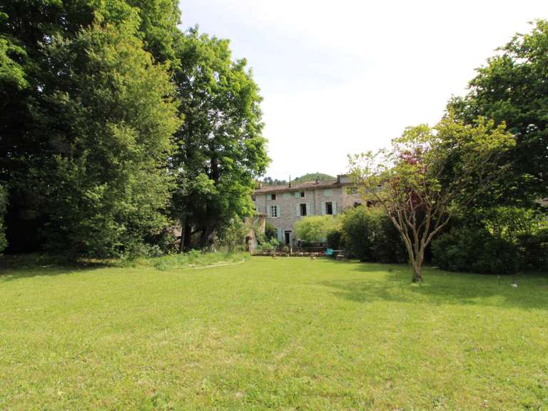 Maison Lasalle - 10 chambres - 675m²