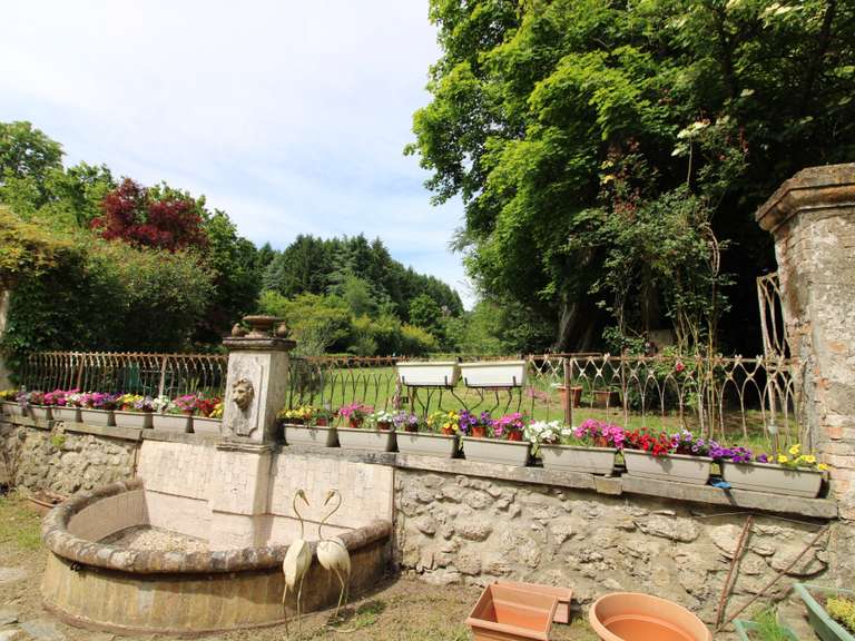 Maison Lasalle - 10 chambres - 675m²