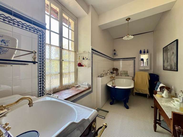 Maison Lasclaveries - 9 chambres - 343m²