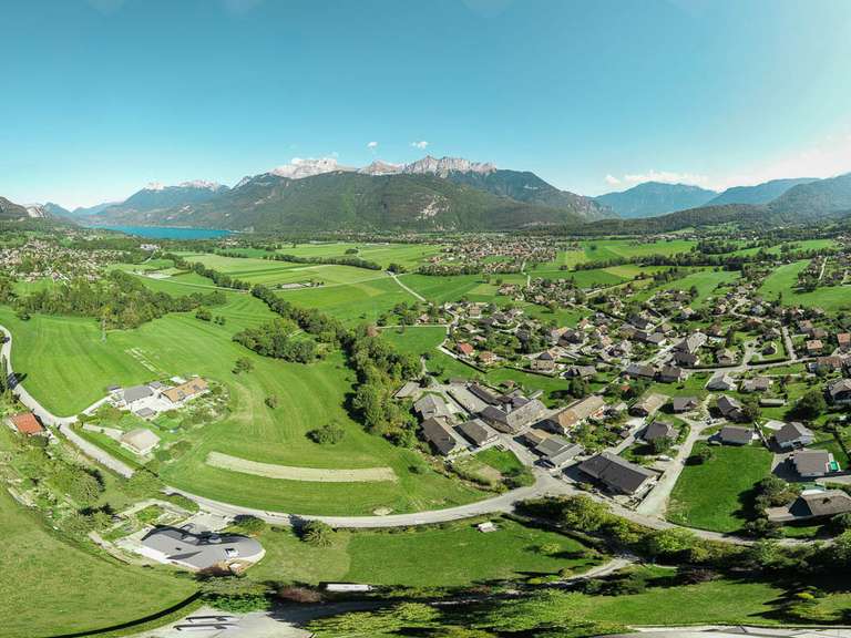 Maison Lathuile - 6 chambres - 312m²