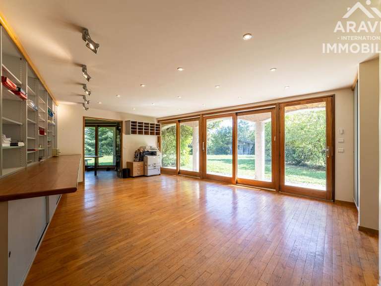 Maison Lathuile - 6 chambres - 312m²