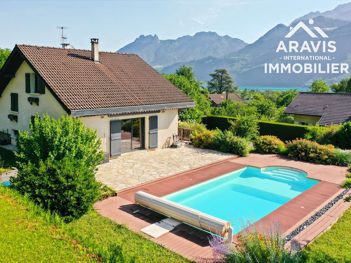 Maison Lathuile