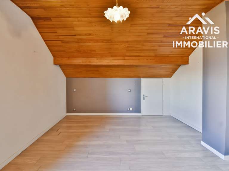 Maison Lathuile - 3 chambres - 91m²