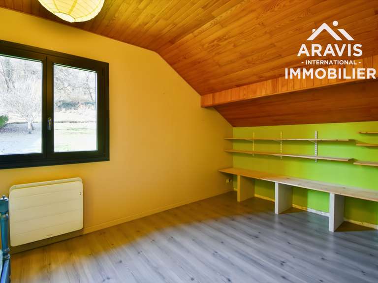 Maison Lathuile - 3 chambres - 91m²