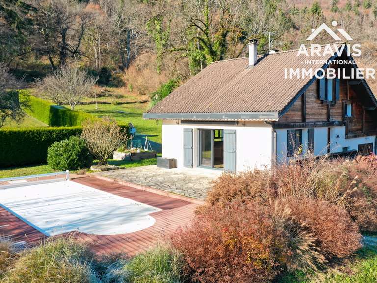 Maison Lathuile - 3 chambres - 91m²