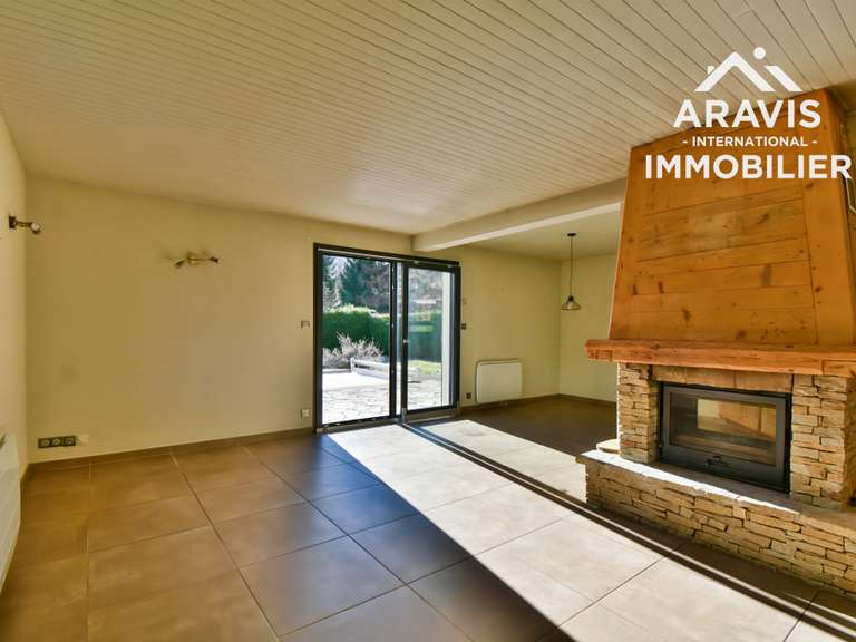 Maison Lathuile - 3 chambres - 91m²