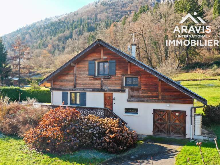 Maison Lathuile - 3 chambres - 91m²