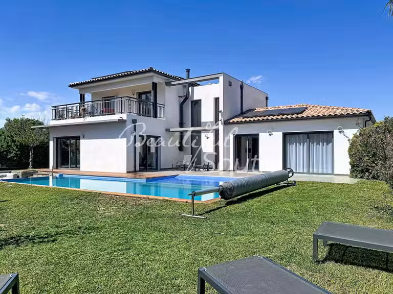 Villa Latour-Bas-Elne - 4 chambres - 209m²