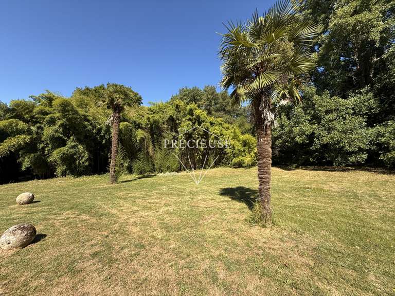 Maison Latresne - 10 chambres - 650m²