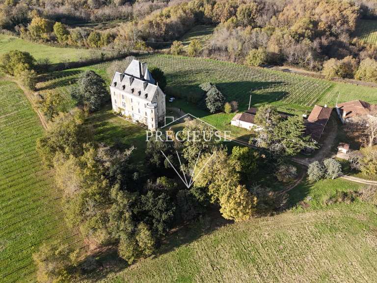 Maison Latresne - 8 chambres - 900m²