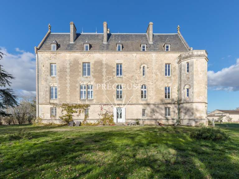 Maison Latresne - 8 chambres - 900m²
