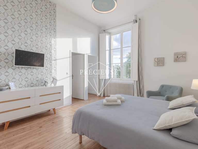 Maison Latresne - 8 chambres - 900m²